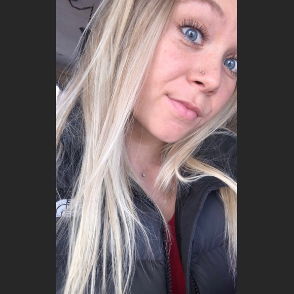 Meet your Posher, Leah - Picture 1 of 1